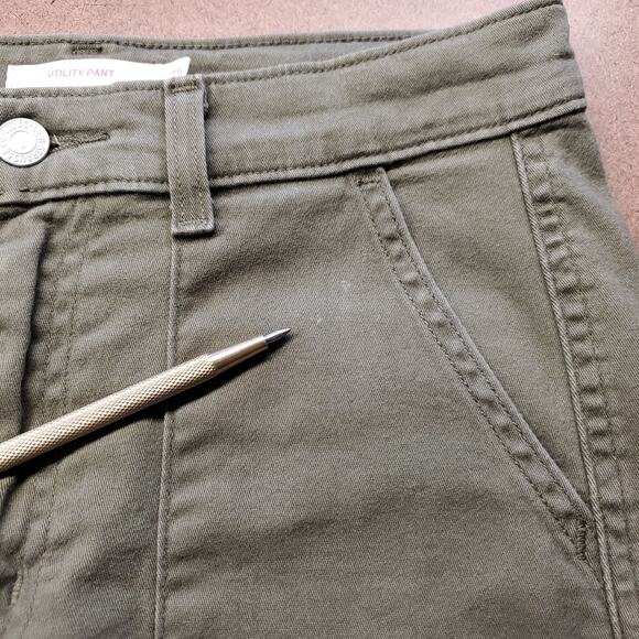 Levis Utility Chino Pants Women 25 Green Patch Pockets Stretch Slim Straight - Picture 4 of 12